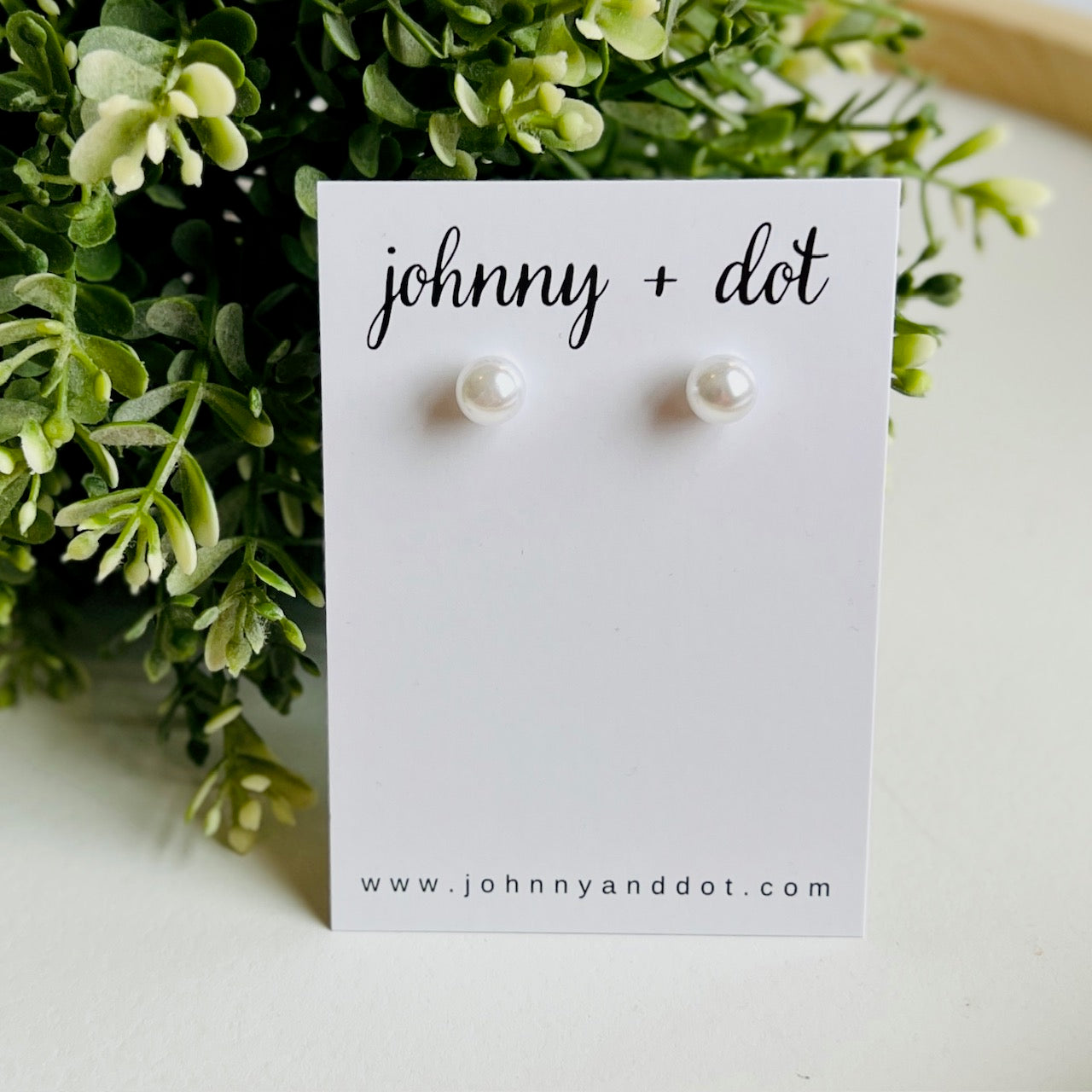 Classic Pearl Studs